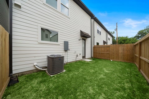 Tiny photo for 8322 Curry Road, Houston, TX 77093 (MLS # 93248629)