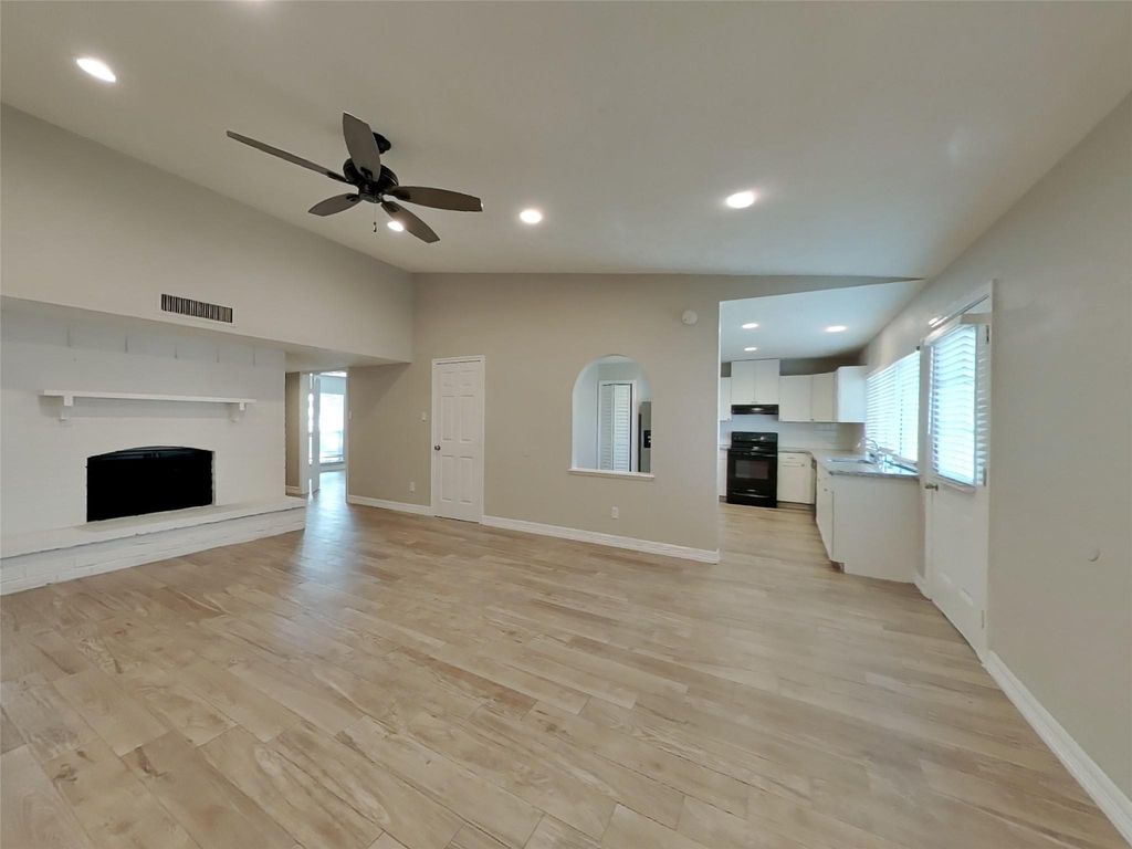 Photo of 6127 Larchbrook Drive, Houston, TX 77049 (MLS # 22899124)