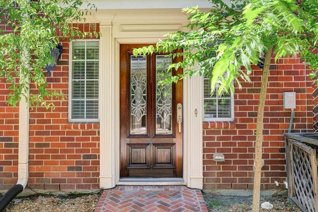 Photo of 923 Birdsall Street, Houston, TX 77007 (MLS # 79118850)