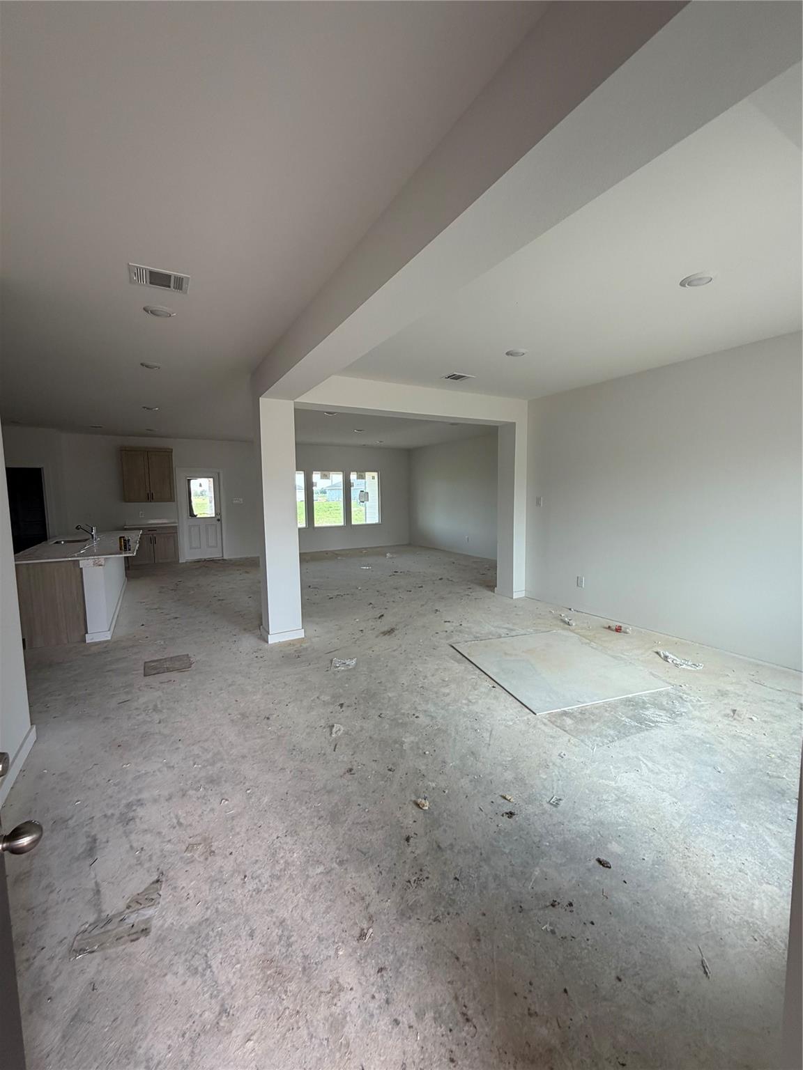 6611 Kingfisher Lane