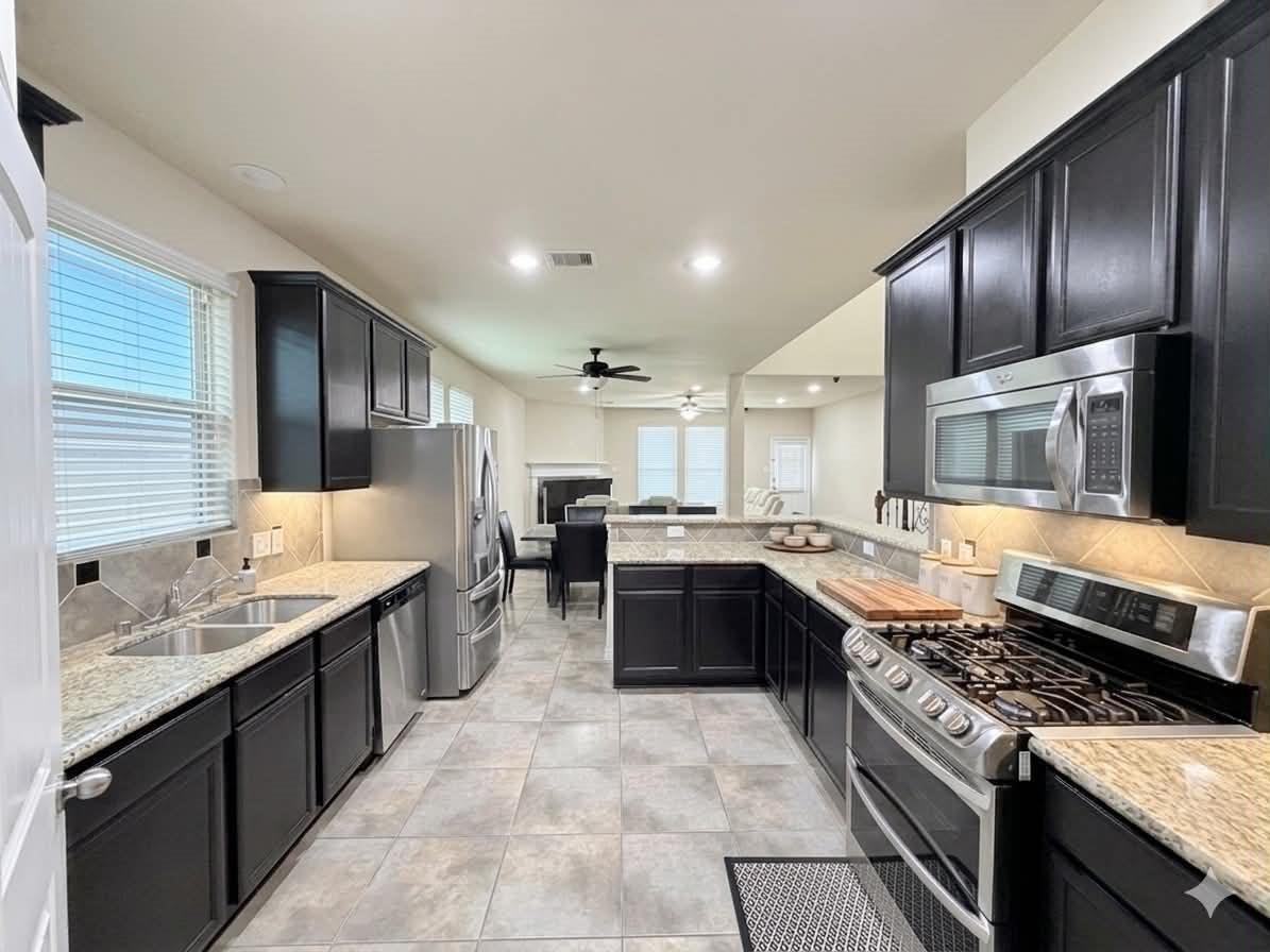1247 S Maple Drive