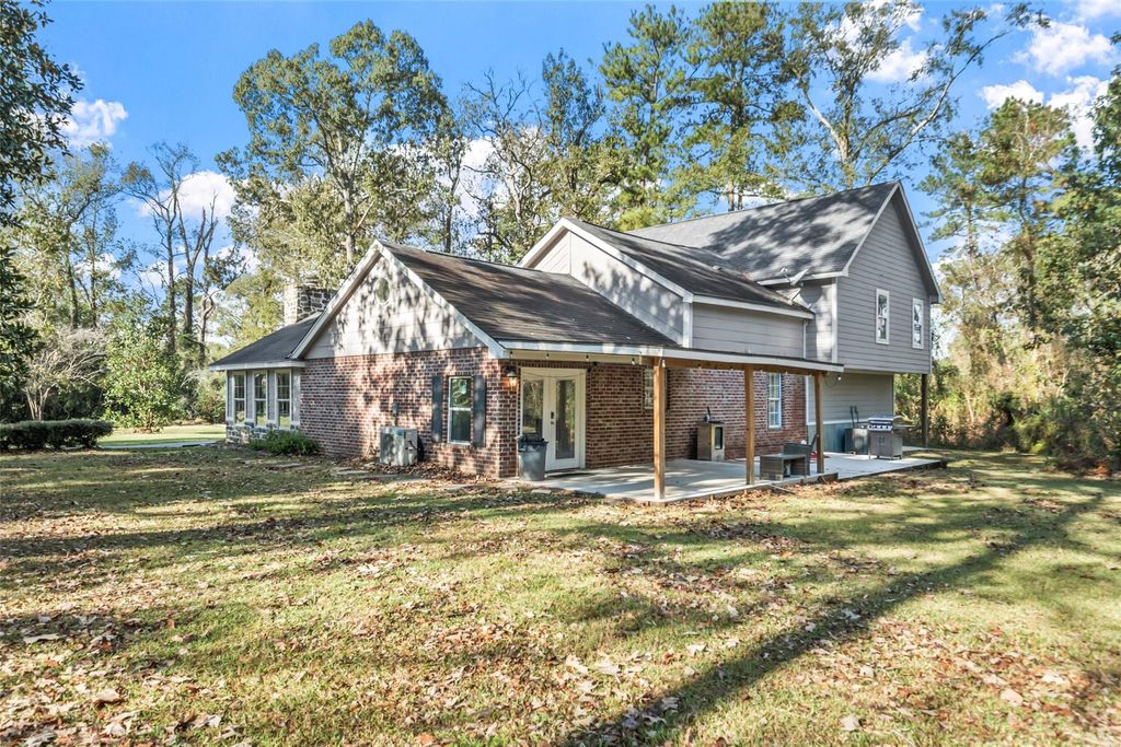 Photo of 1158 Bohlssen Way, New Caney, TX 77357 (MLS # 88042177)