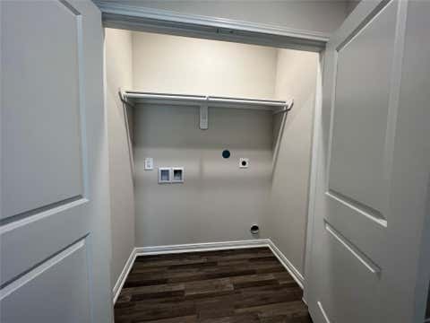 Tiny photo for 2520 18th Street, Hempstead, TX 77445 (MLS # 74985807)