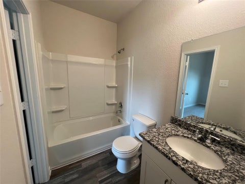 Tiny photo for 2520 18th Street, Hempstead, TX 77445 (MLS # 74985807)