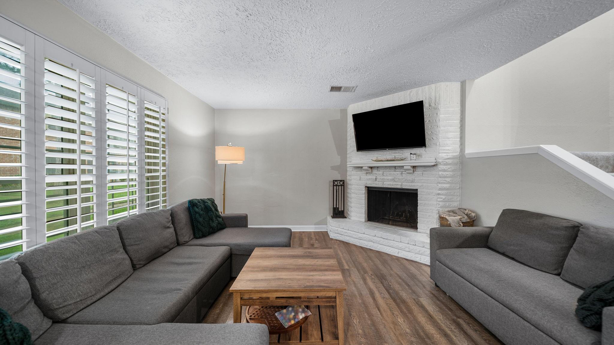 3936 Laura Leigh Drive