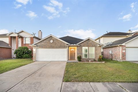 Photo of 8906 Westplace Drive, Houston, TX 77071 (MLS # 66145612)