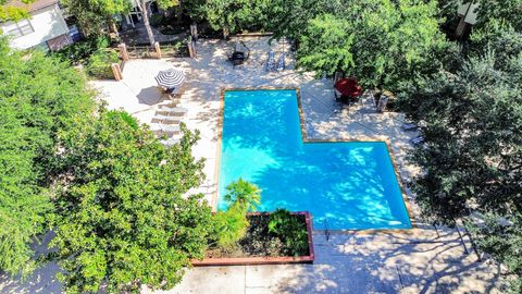 Tiny photo for 2468 Bering Drive, Houston, TX 77057 (MLS # 88943834)