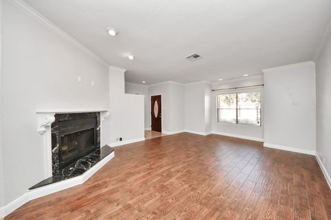 Tiny photo for 2468 Bering Drive, Houston, TX 77057 (MLS # 88943834)