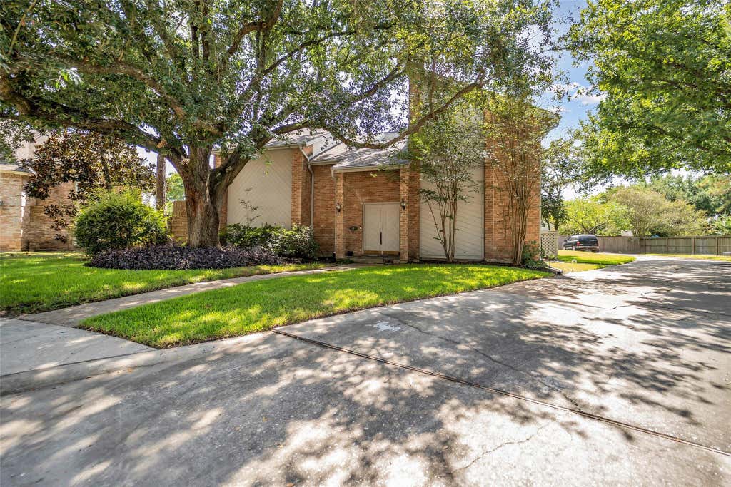 Photo of 11407 Long Pine Drive, Houston, TX 77077 (MLS # 46119936)