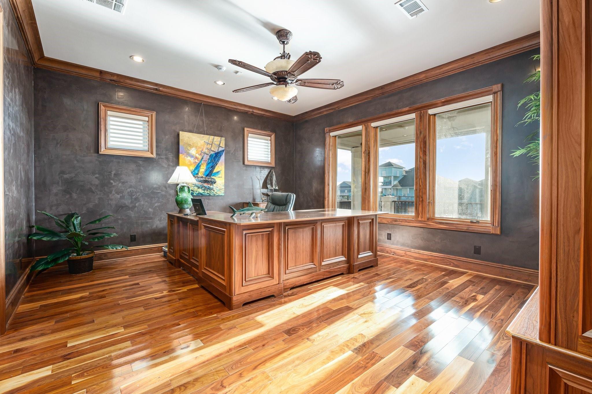 Crystal Beach, Texas, 77650, United States, 3 Bedrooms Bedrooms, ,6 BathroomsBathrooms,Residential,Active,2032891