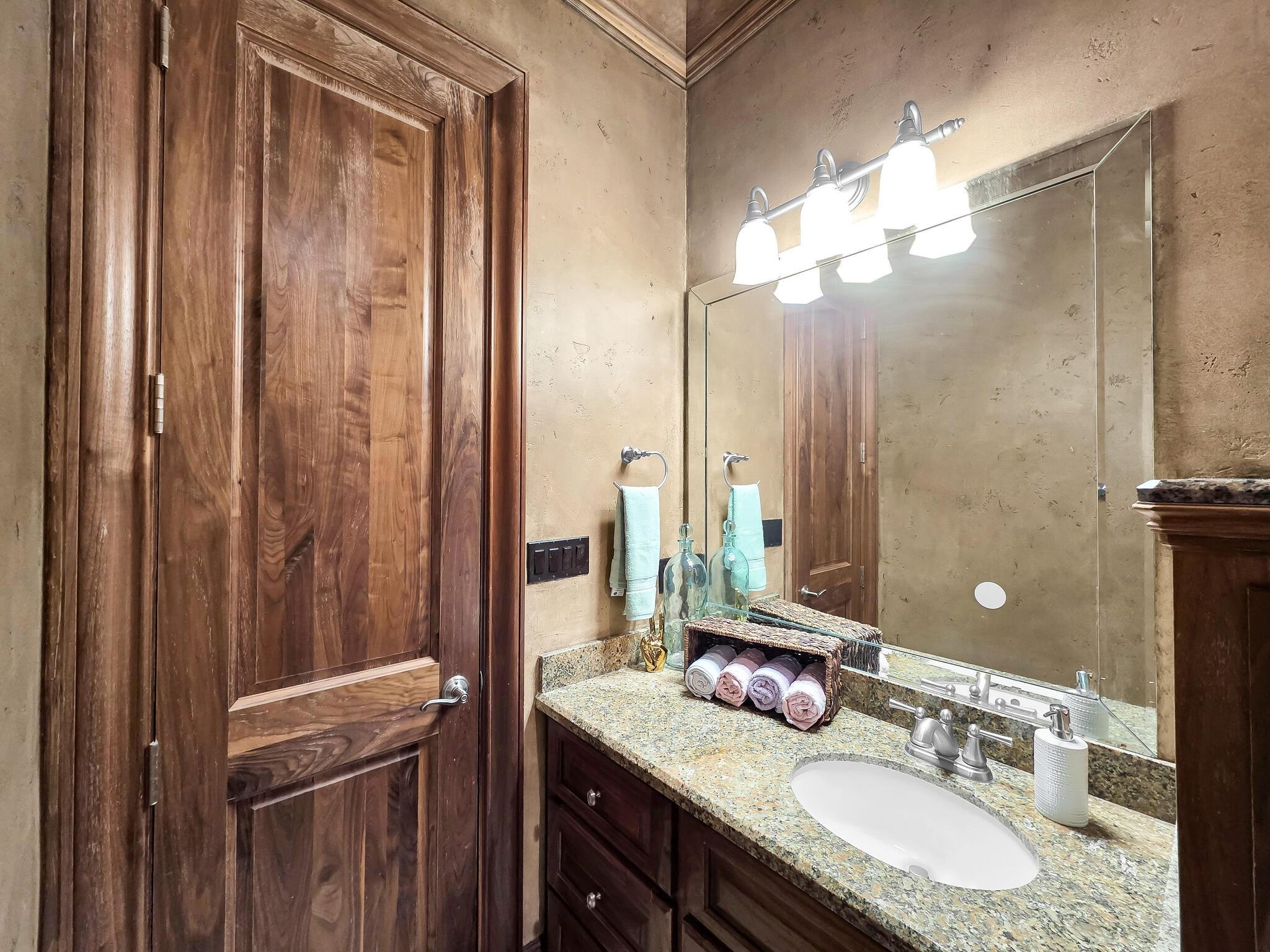 Crystal Beach, Texas, 77650, United States, 3 Bedrooms Bedrooms, ,6 BathroomsBathrooms,Residential,Active,2032891