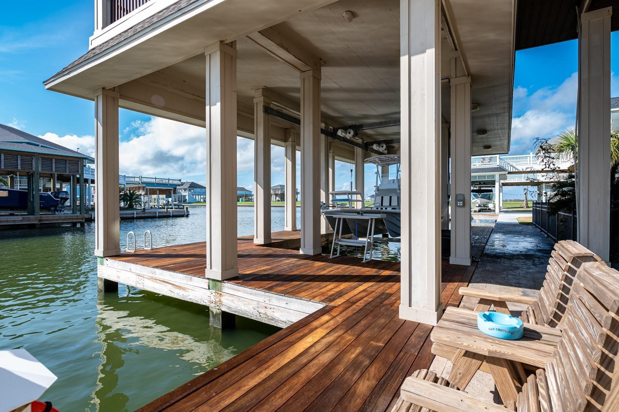 Crystal Beach, Texas, 77650, United States, 3 Bedrooms Bedrooms, ,6 BathroomsBathrooms,Residential,Active,2032891