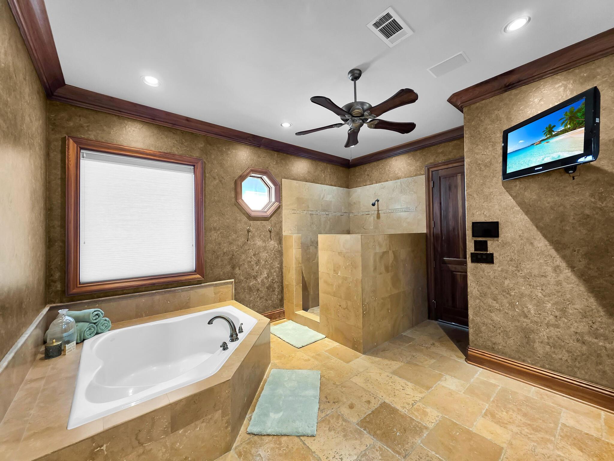 Crystal Beach, Texas, 77650, United States, 3 Bedrooms Bedrooms, ,6 BathroomsBathrooms,Residential,Active,2032891