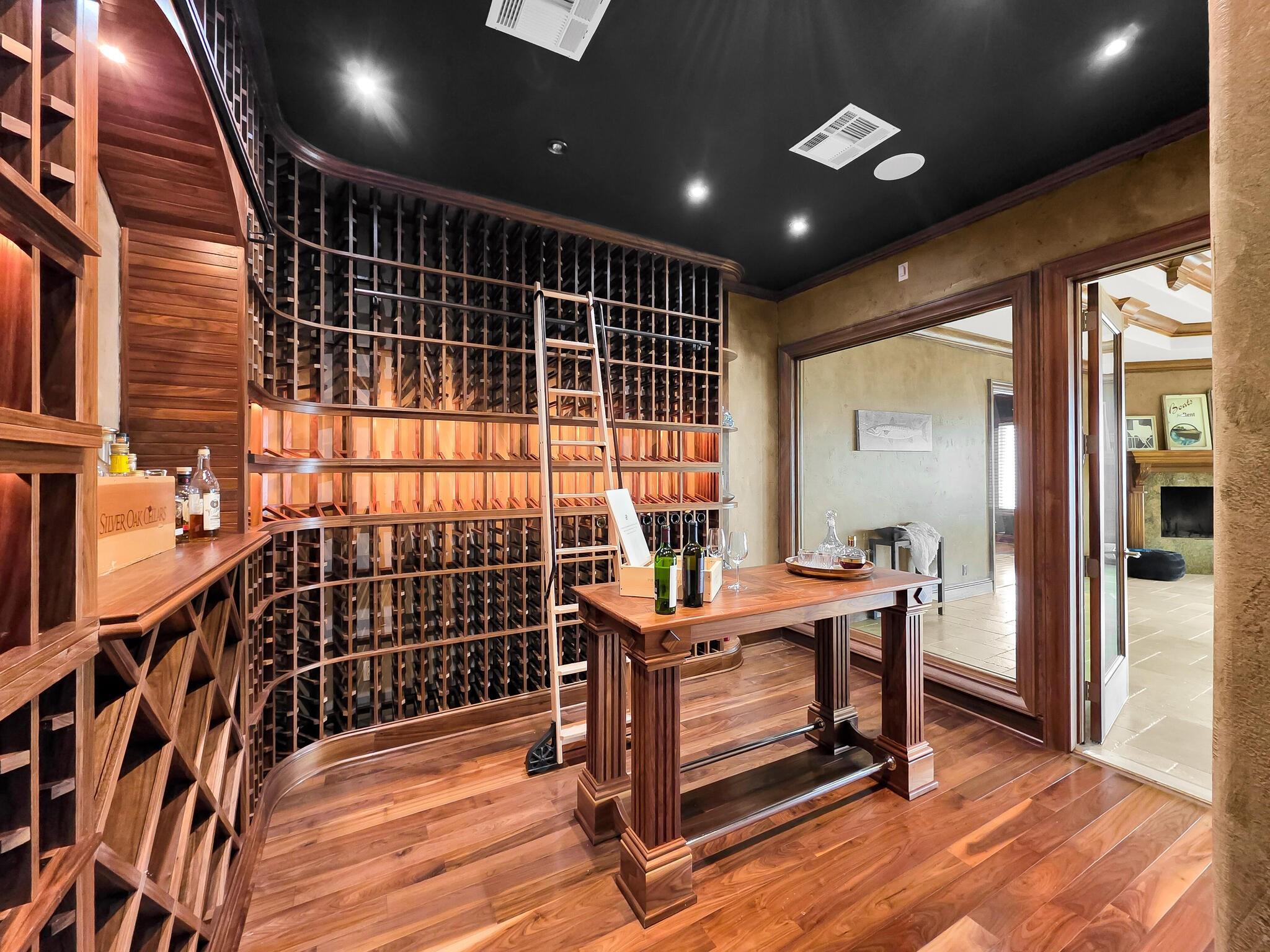 Crystal Beach, Texas, 77650, United States, 3 Bedrooms Bedrooms, ,6 BathroomsBathrooms,Residential,Active,2032891