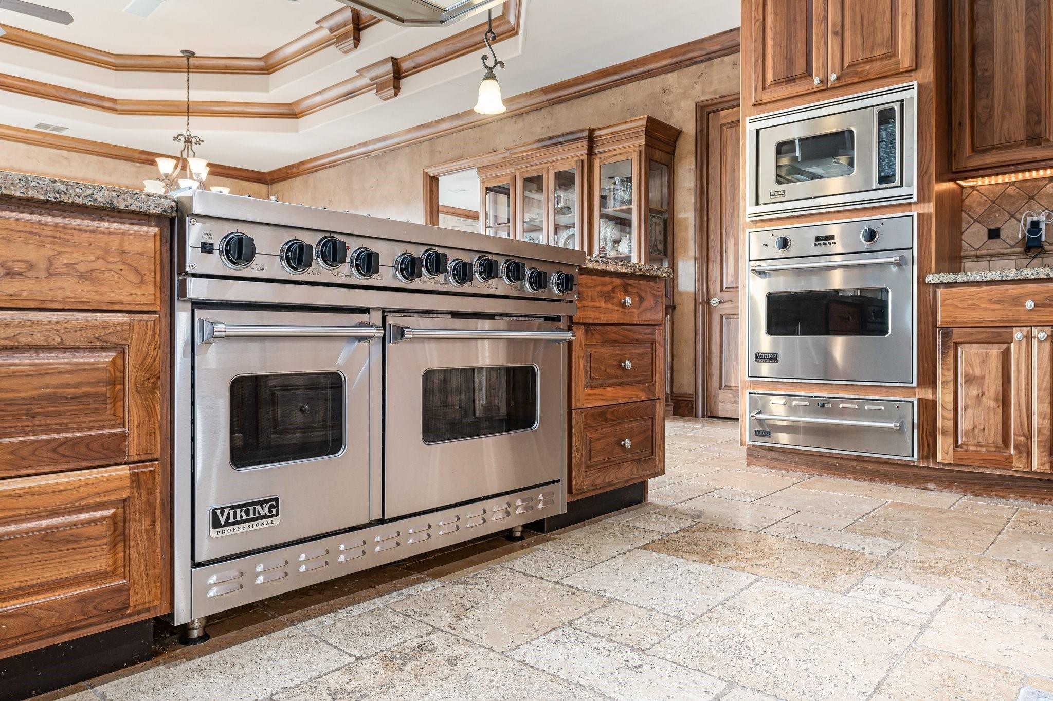 Crystal Beach, Texas, 77650, United States, 3 Bedrooms Bedrooms, ,6 BathroomsBathrooms,Residential,Active,2032891