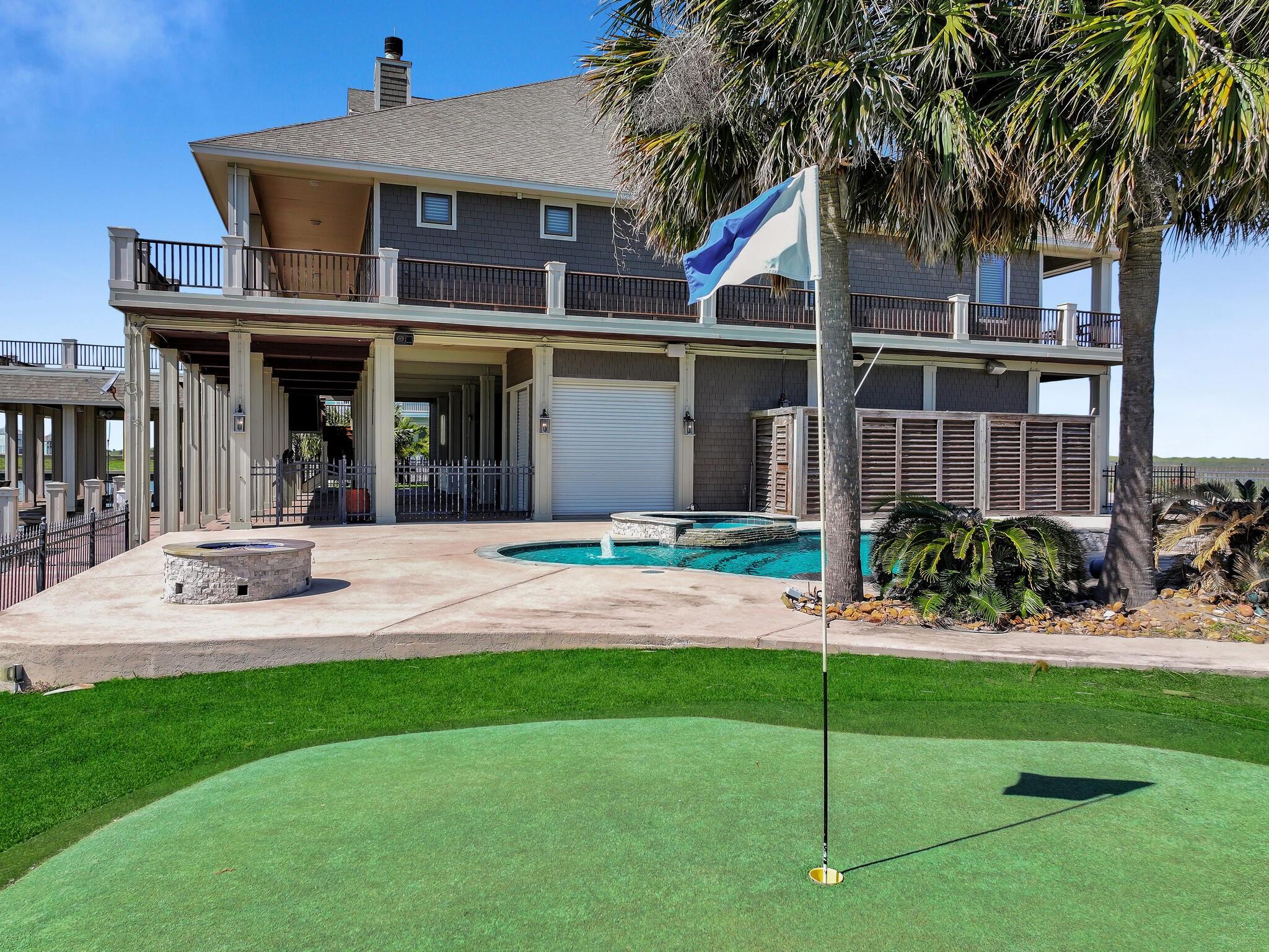 Crystal Beach, Texas, 77650, United States, 3 Bedrooms Bedrooms, ,6 BathroomsBathrooms,Residential,Active,2032891