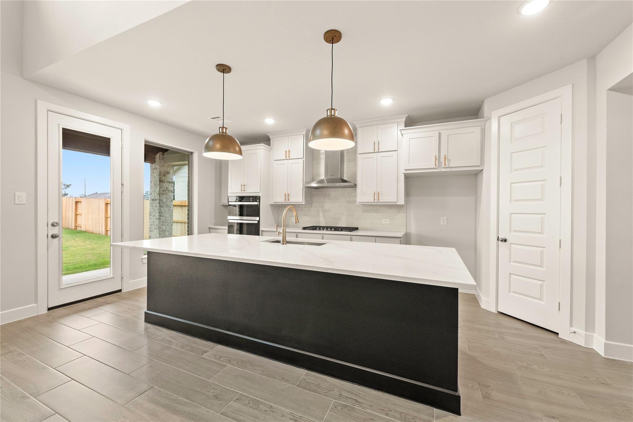 3811 Gless River Court