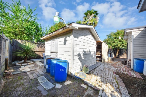 Photo of 7021 Brownwood Street, Houston, TX 77020 (MLS # 72010489)