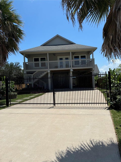 Photo of 246 Debbie Lane, San Leon, TX 77539 (MLS # 33080503)
