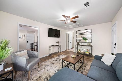 Photo of 3330 Avenue O 1/2, Galveston, TX 77550 (MLS # 86107497)