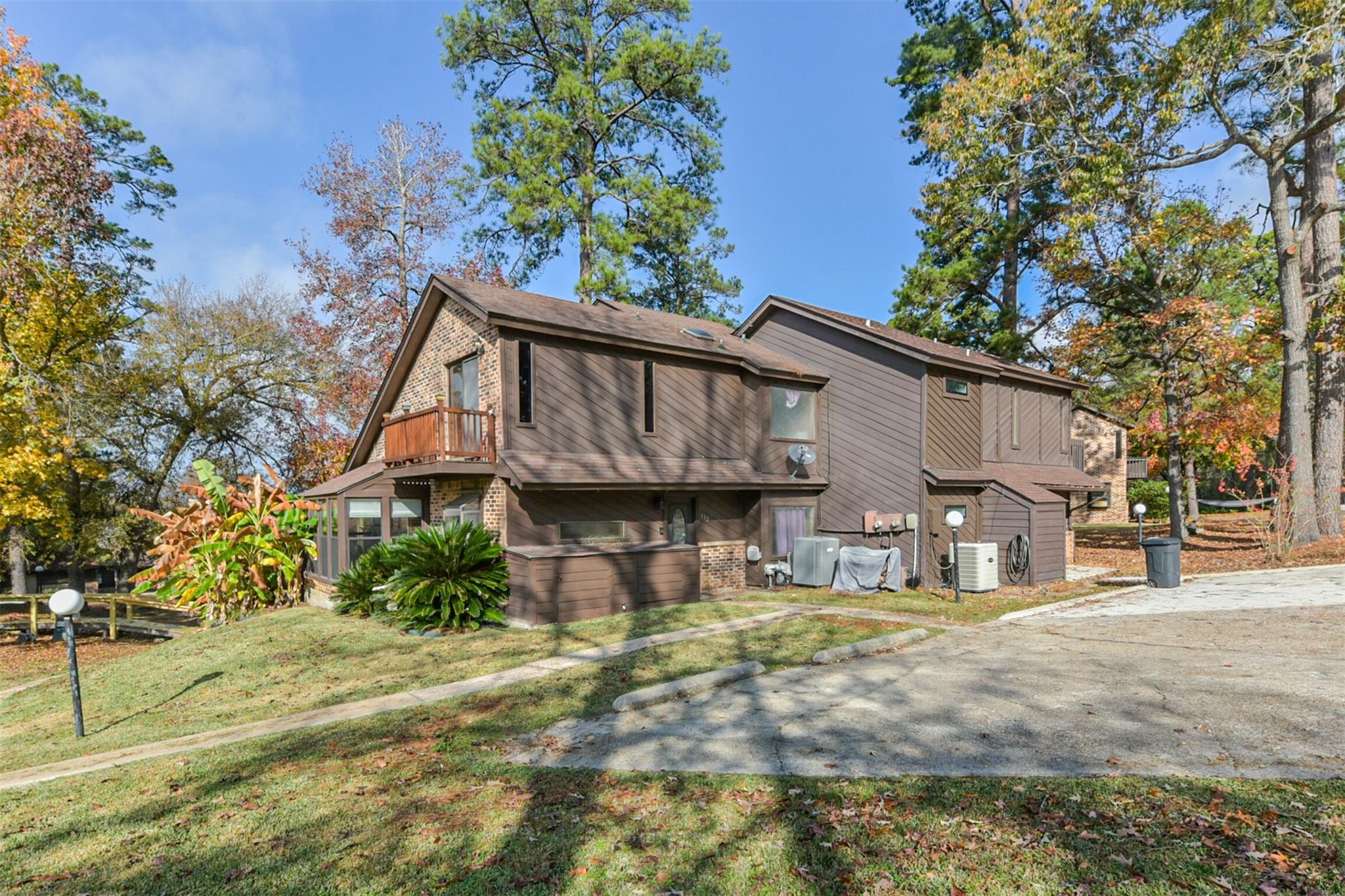 200 Fountain Lake 132