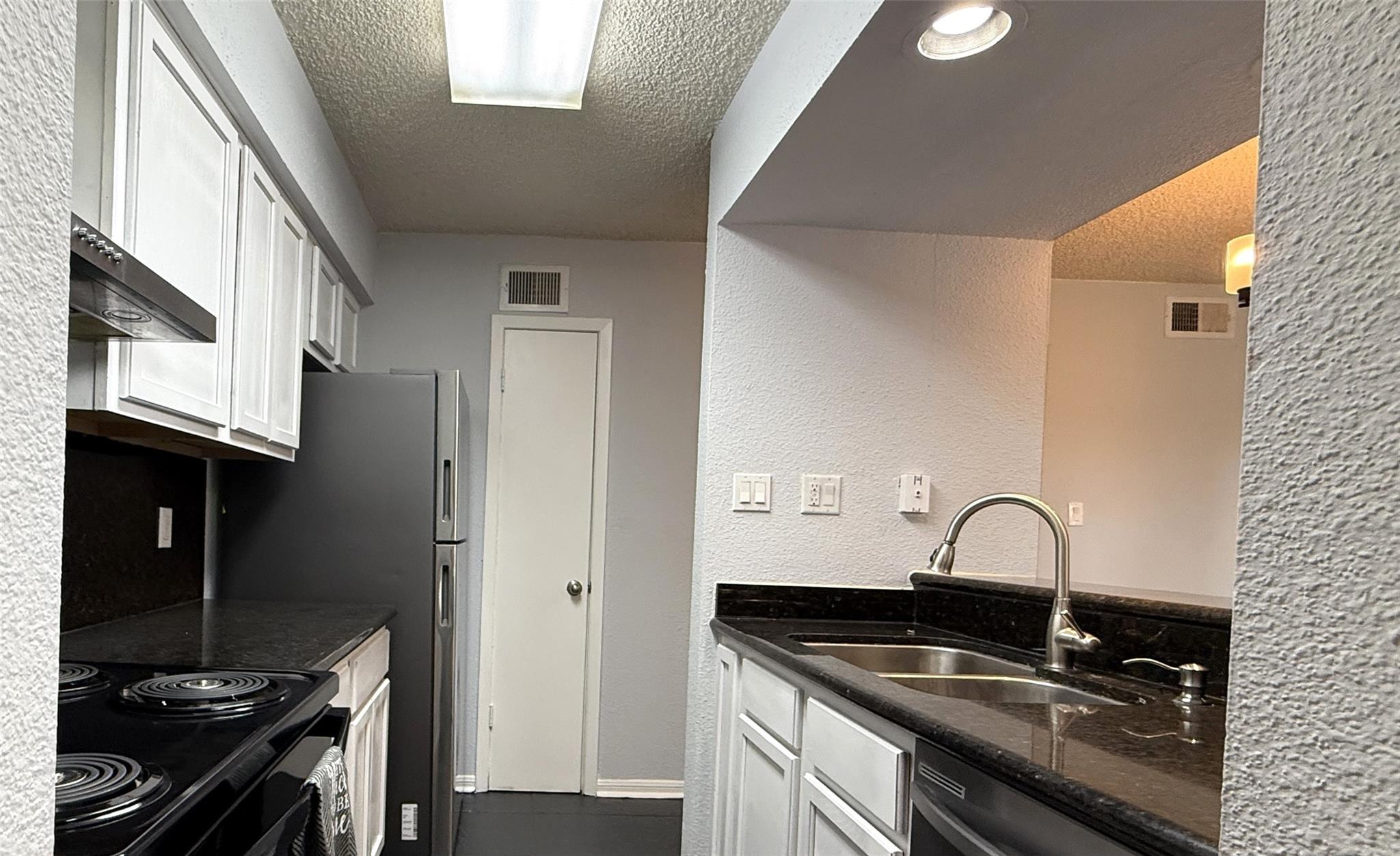 250 El Dorado Boulevard 103