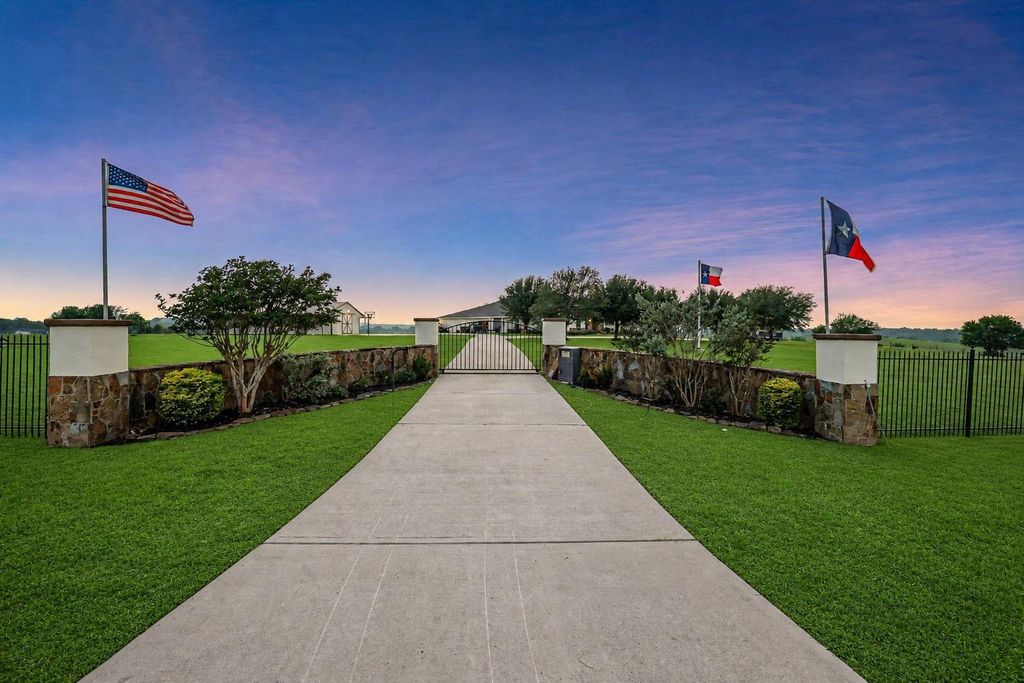 Photo of 8407 Fm 1371 Road, Bellville, TX 77418 (MLS # 10363638)