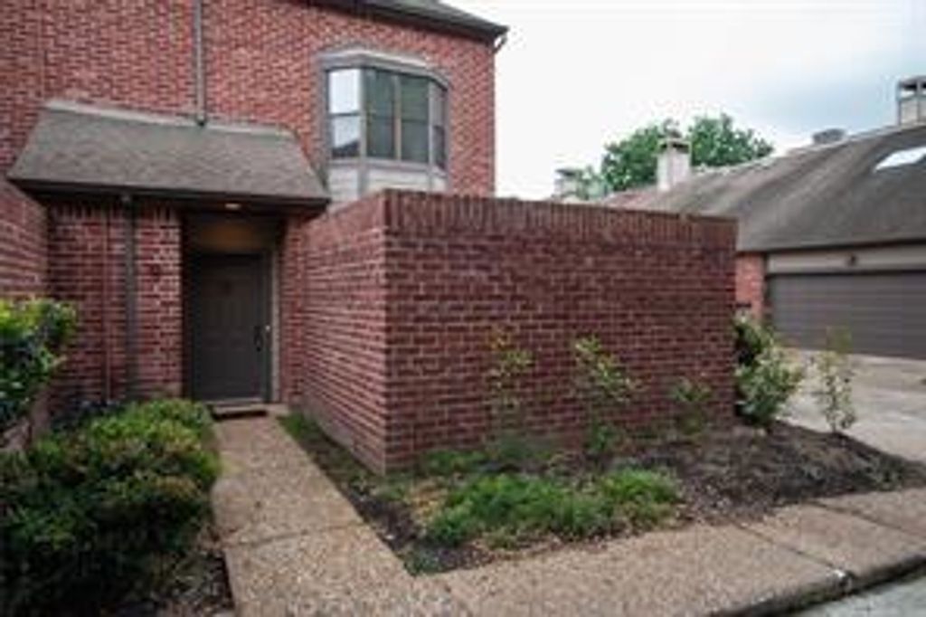 Photo of 7447 Cambridge Street #105, Houston, TX 77054 (MLS # 93528194)