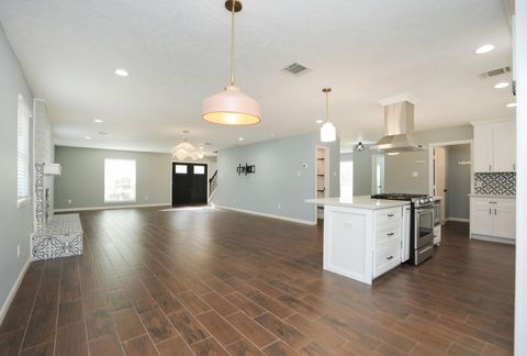 Tiny photo for 11014 Wickersham Lane, Houston, TX 77042 (MLS # 88852438)