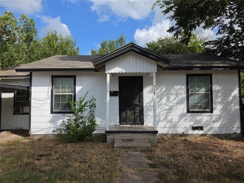 Photo of 505 Teague Street, Navasota, TX 77868 (MLS # 94411432)