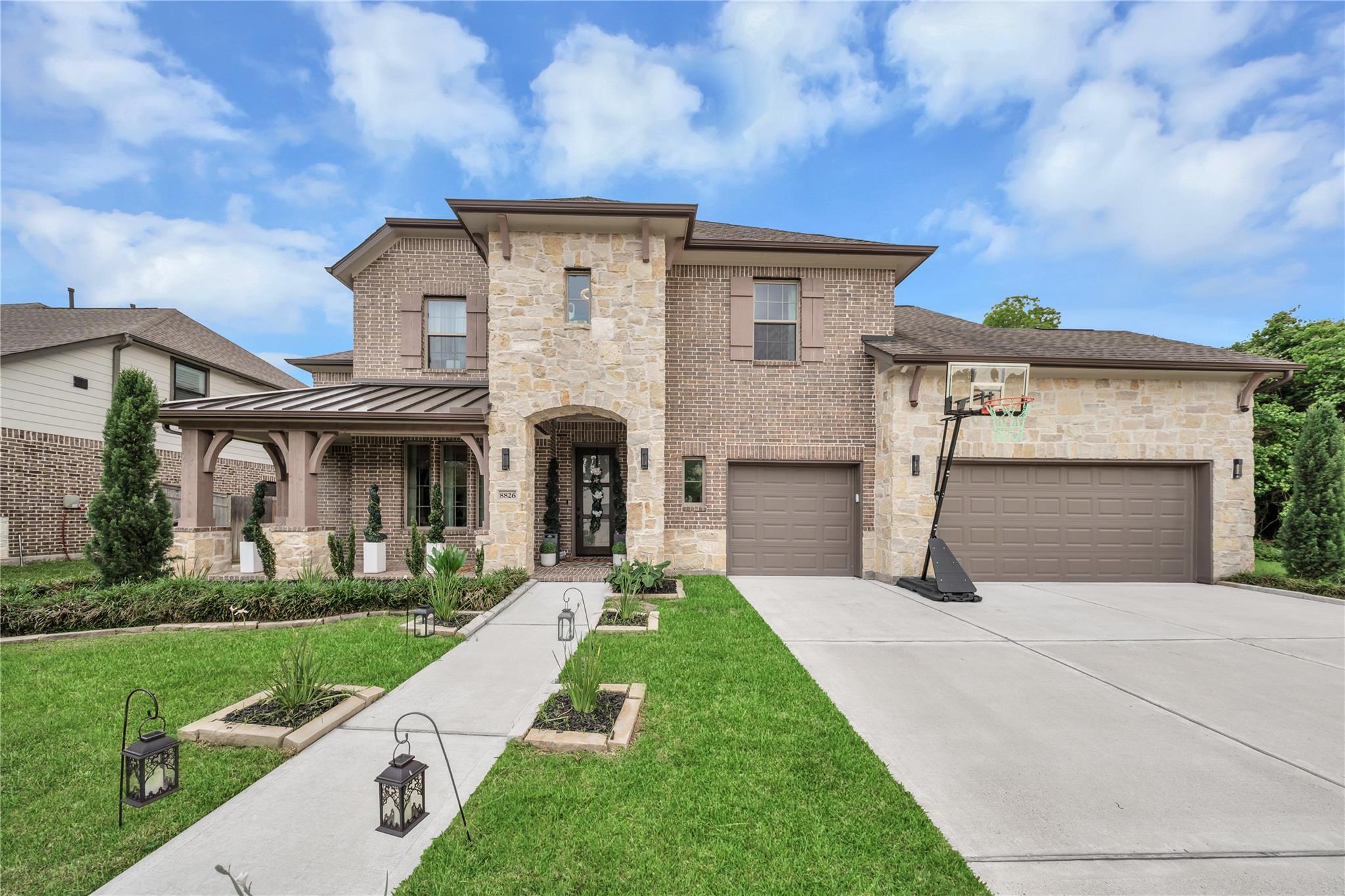 8826 Forest Side Drive