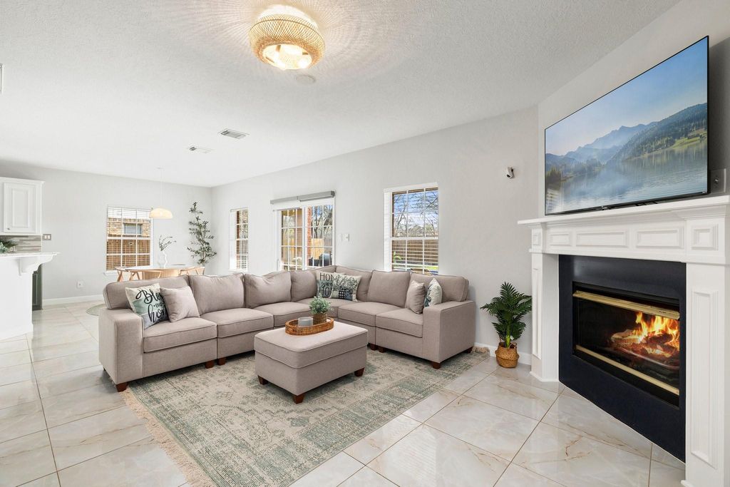 Photo of 16015 Northmark Drive, Houston, TX 77073 (MLS # 21147480)