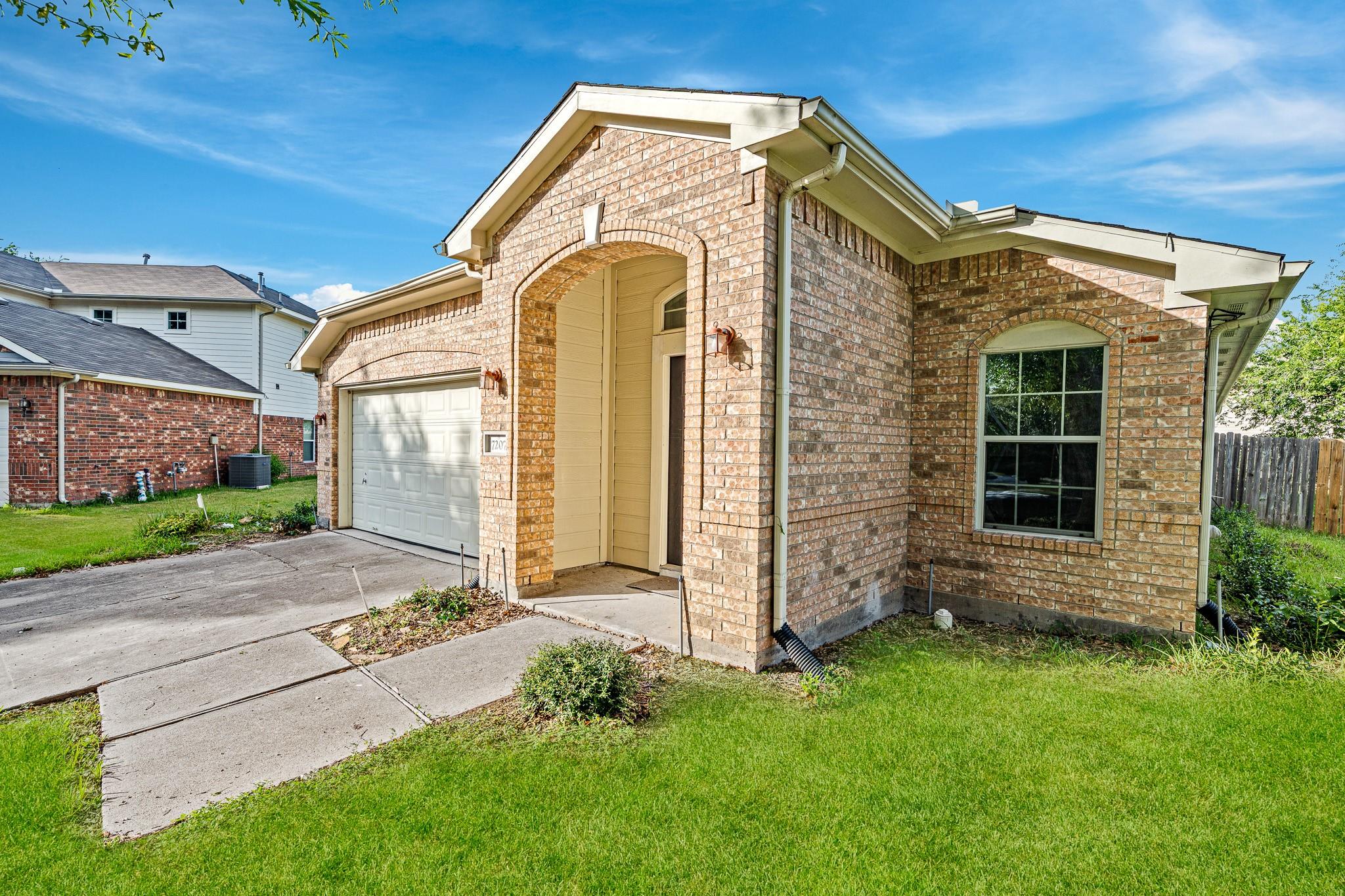 7207 Highland Oak Court