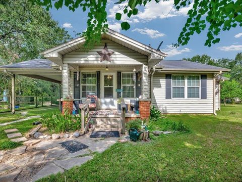 Photo of 635 Oscar Berry Road, Hudson, TX 75904 (MLS # 23625654)