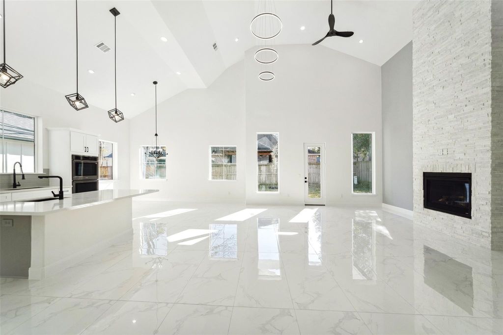 Photo of 75 Wick Willow Road, Montgomery, TX 77356 (MLS # 8778276)