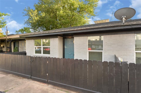 Photo of 1623 Northwood Street #1623, Houston, TX 77009 (MLS # 26799533)