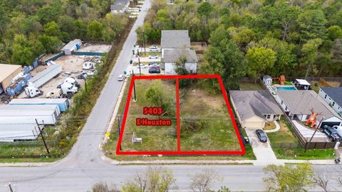 5403 E Houston Road Houston TX 77028