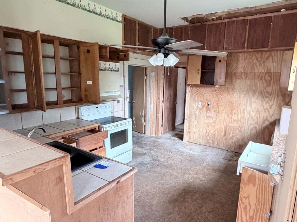 Photo of 419 W 2nd Street, Freeport, TX 77541 (MLS # 832897)