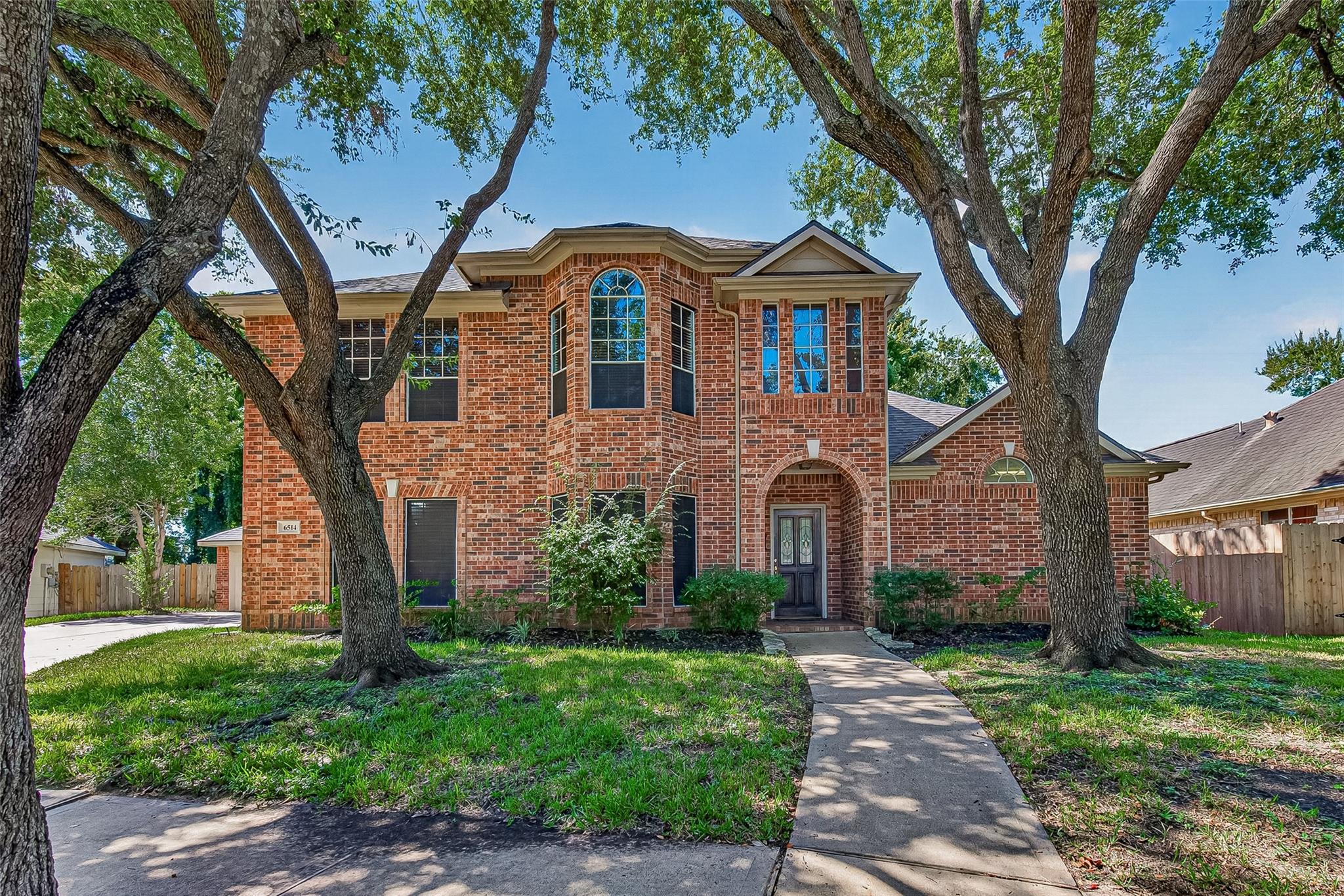 6514 Canyon Pointe Lane