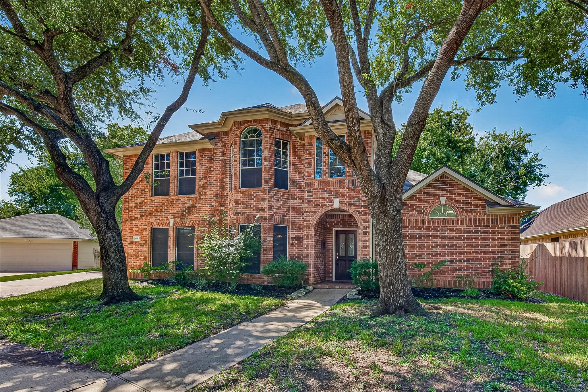 6514 Canyon Pointe Lane