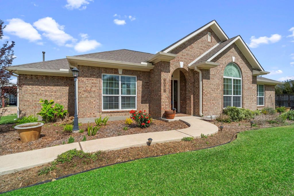 Photo of 9016 Dixie Lane, Needville, TX 77461 (MLS # 78620787)