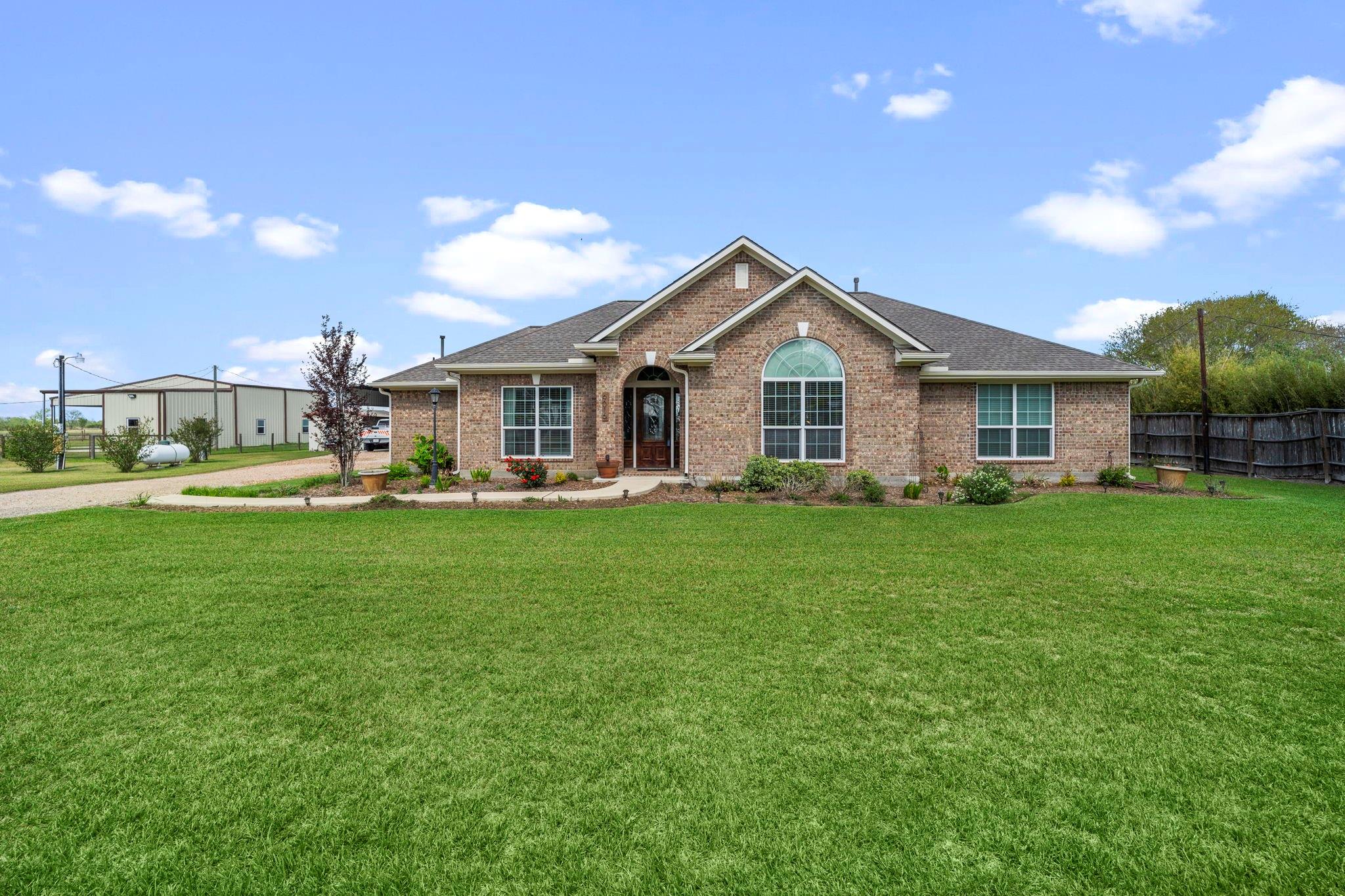 9016 Dixie Lane