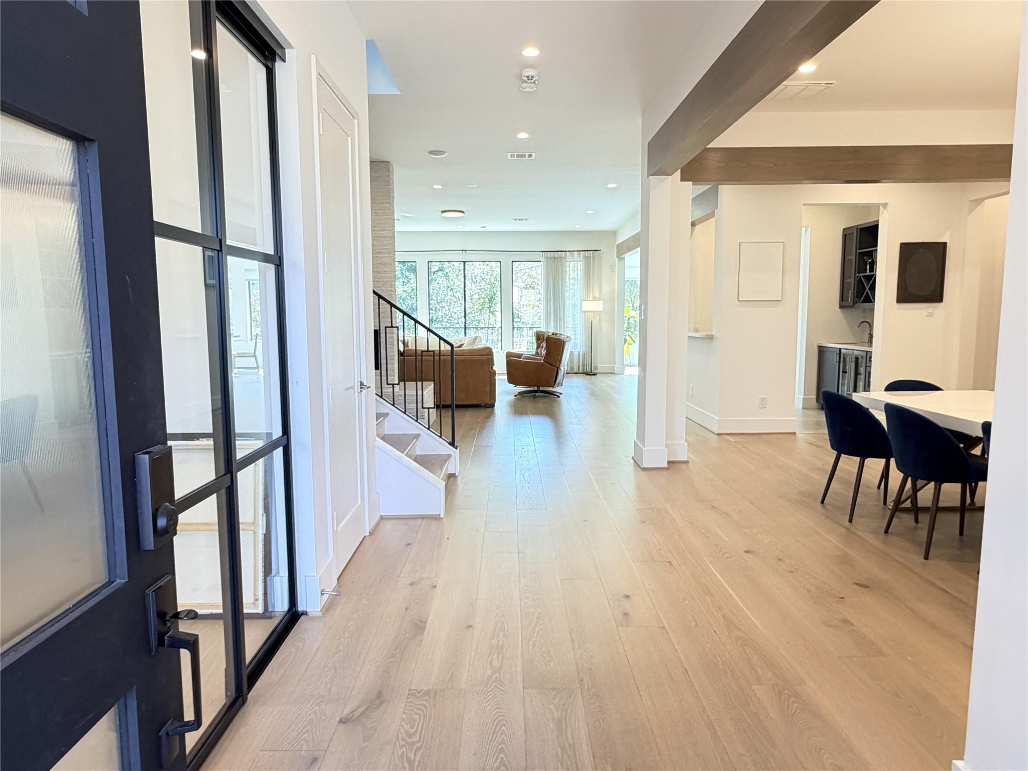 3021 Blue Bonnet Boulevard