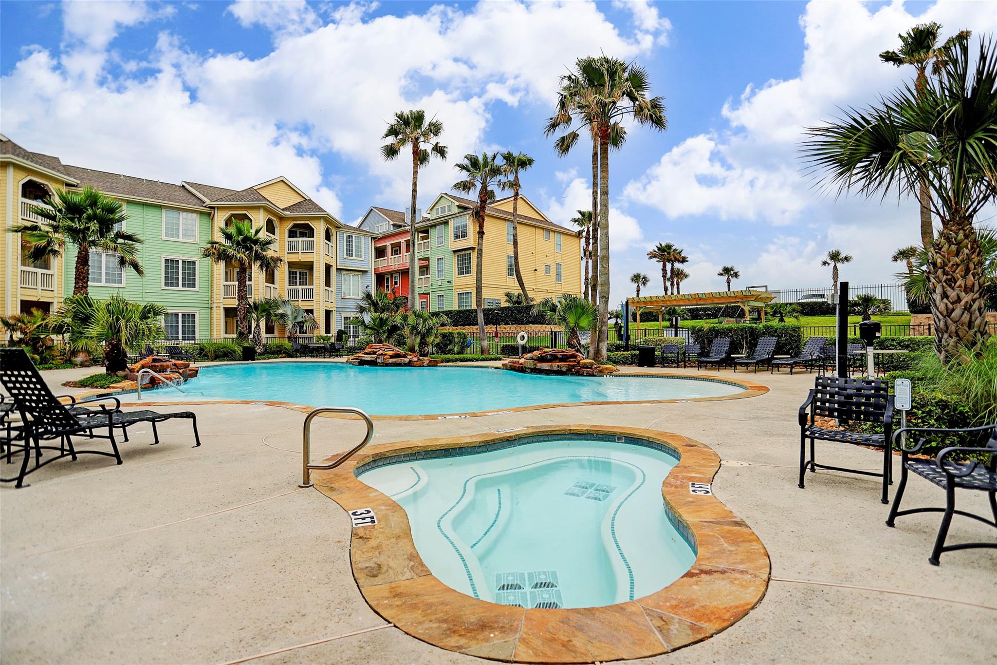 7000 Seawall Boulevard 611
