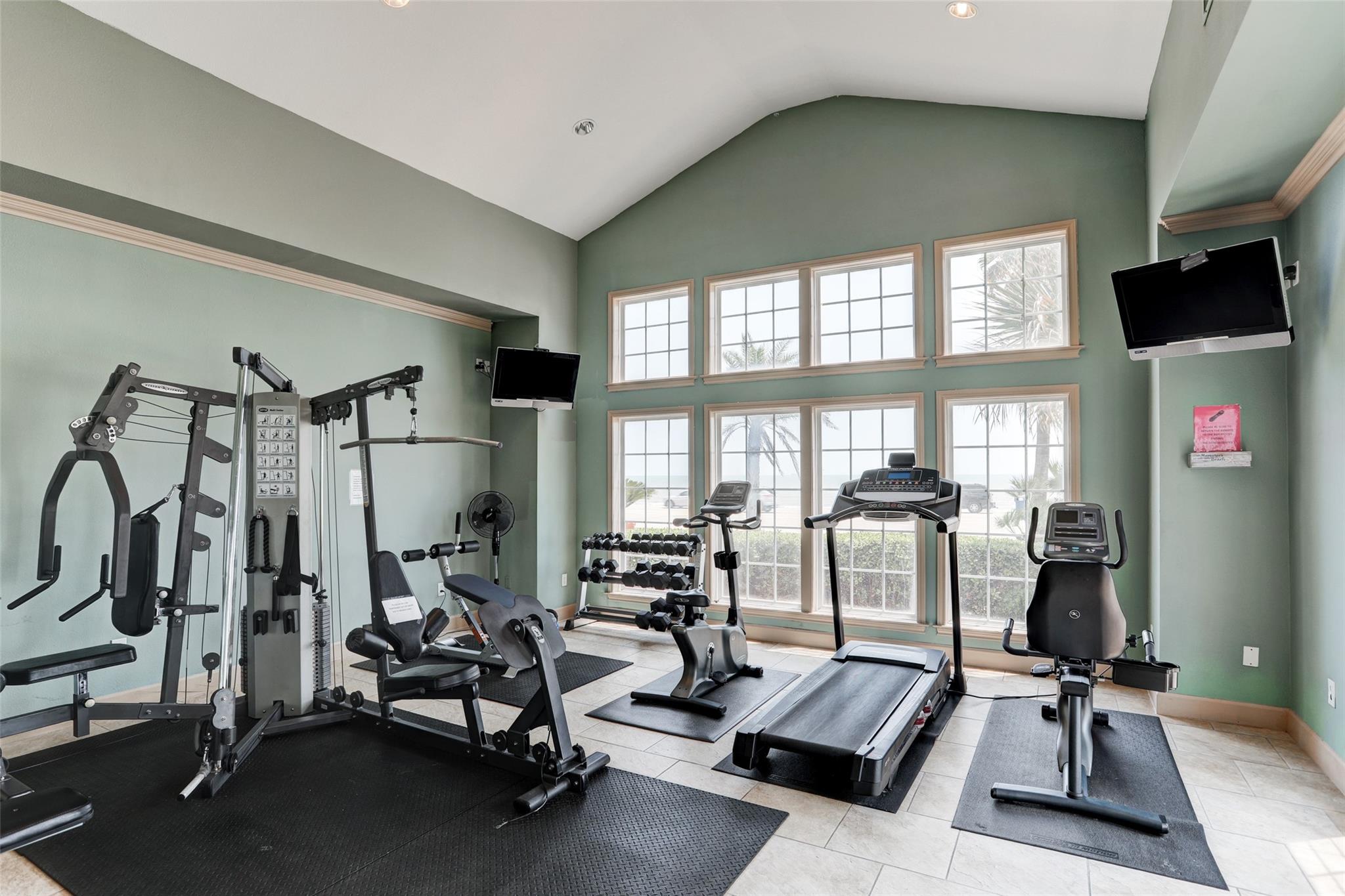 7000 Seawall Boulevard 611