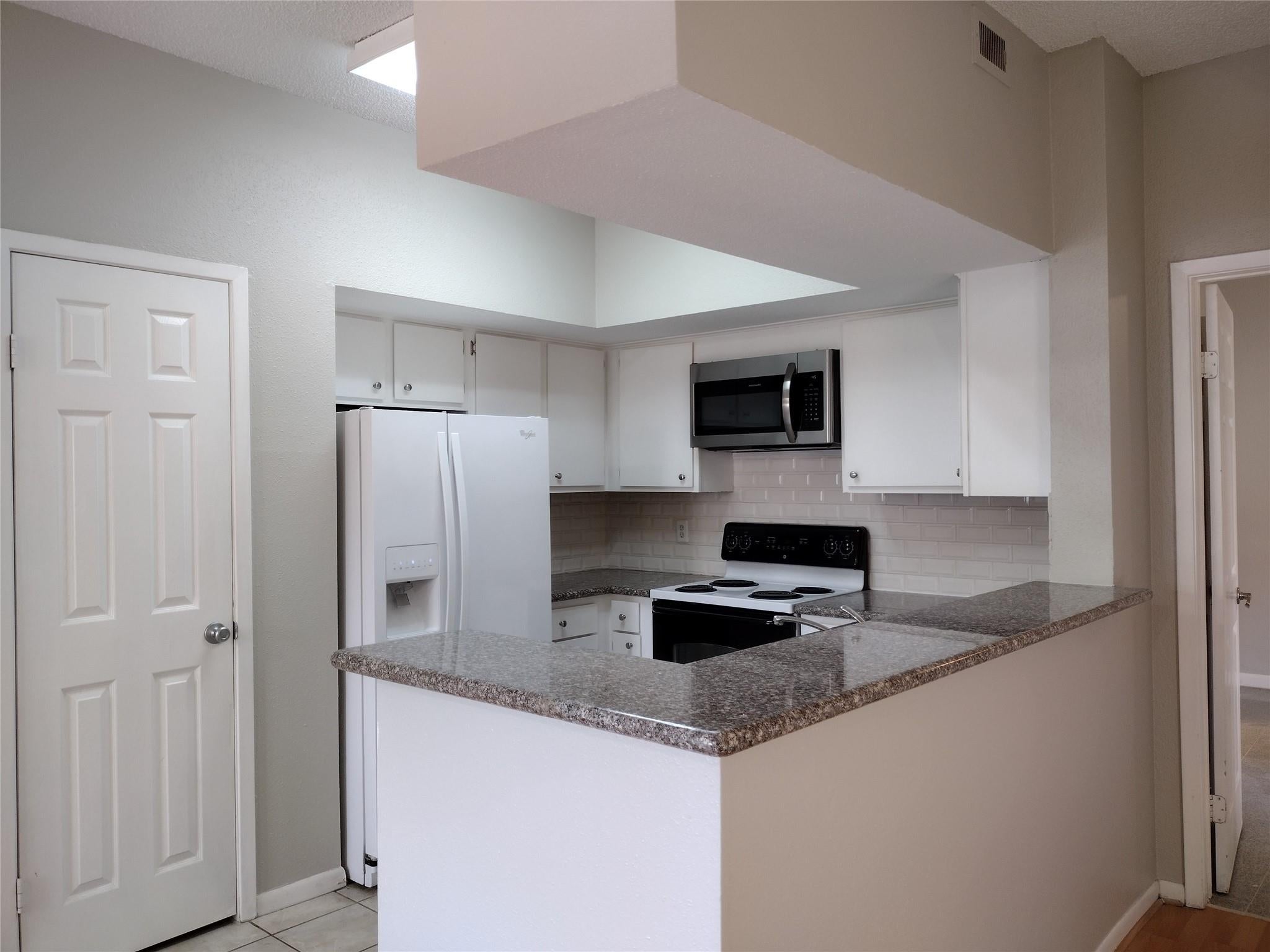 10855 Meadowglen Lane 601