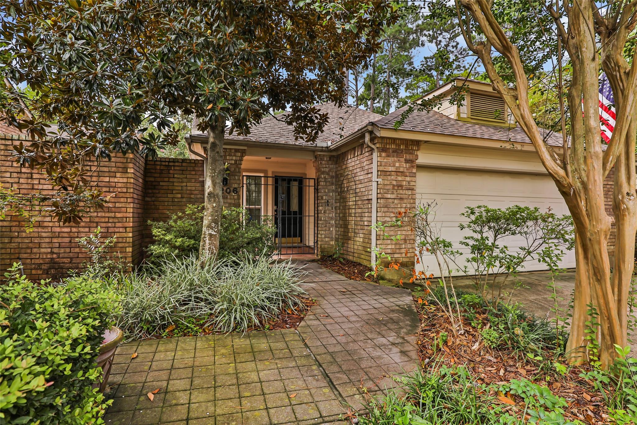 4206 Valley Glade Drive