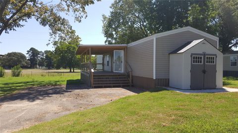 Photo of 104 Young Street, Willis, TX 77378 (MLS # 31974991)