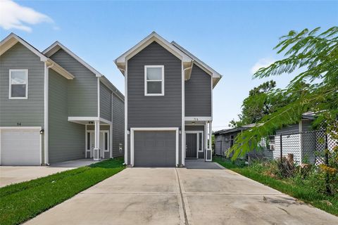 Photo of 714 Zoe Street, Houston, TX 77020 (MLS # 35343343)