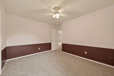 Tiny photo for 8831 Hedgestone Court, La Porte, TX 77571 (MLS # 40604183)